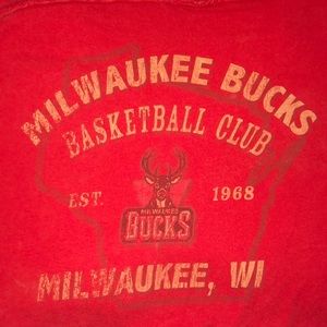 Milwaukee Bucks Long Sleeve Tee NBA Exclusive Collection